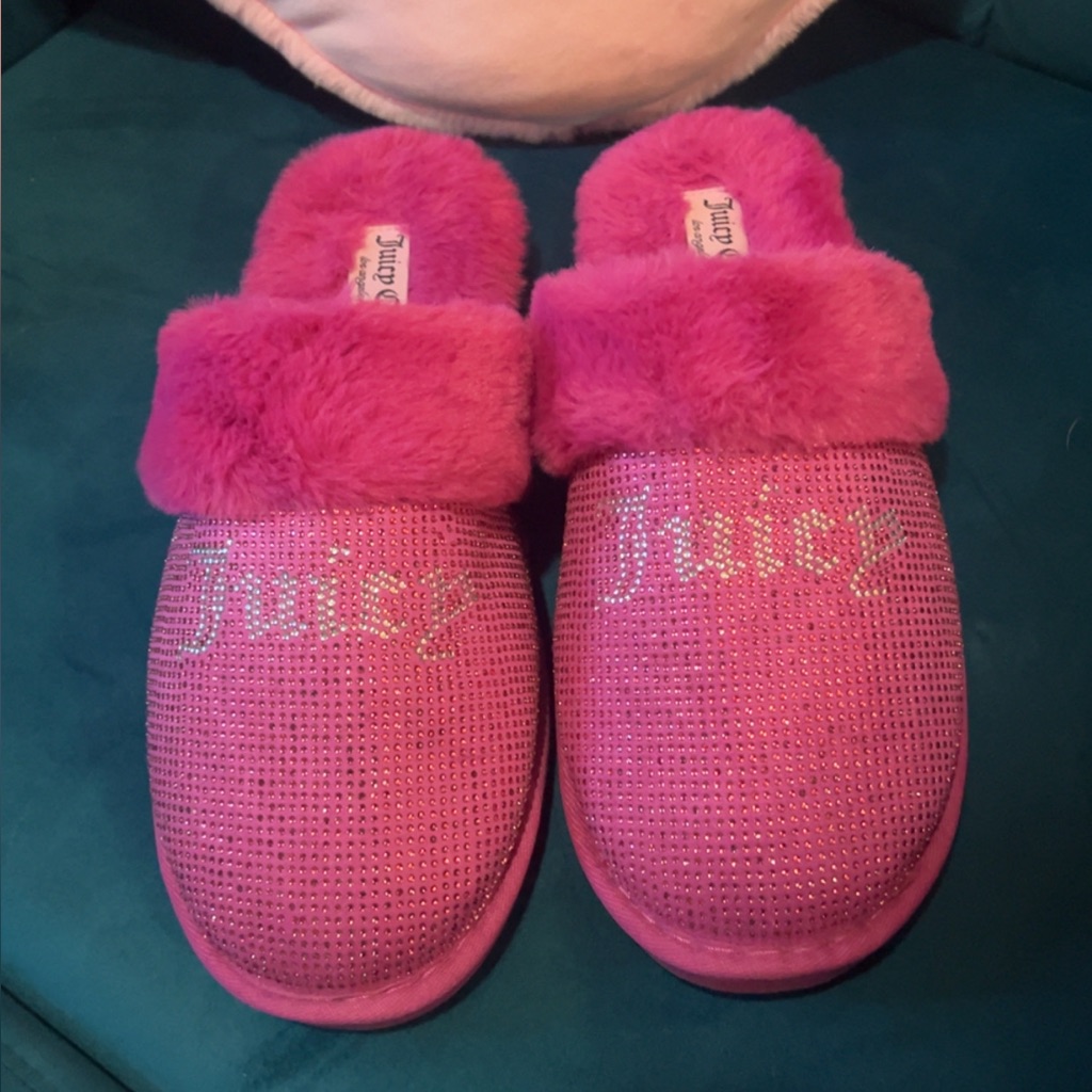 Juicy Couture Sparkling Pink Slippers